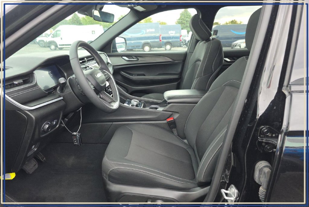 Used 2025 Jeep Grand Cherokee L Laredo X