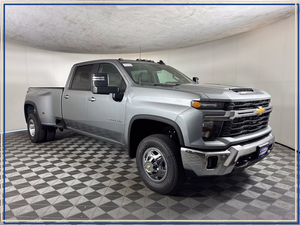 New 2026 Chevrolet Silverado 3500 HD LT DRW Truck