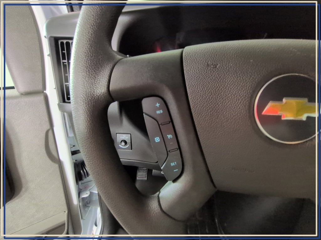 2026 Chevrolet Express Cargo Work Van - Photo 15