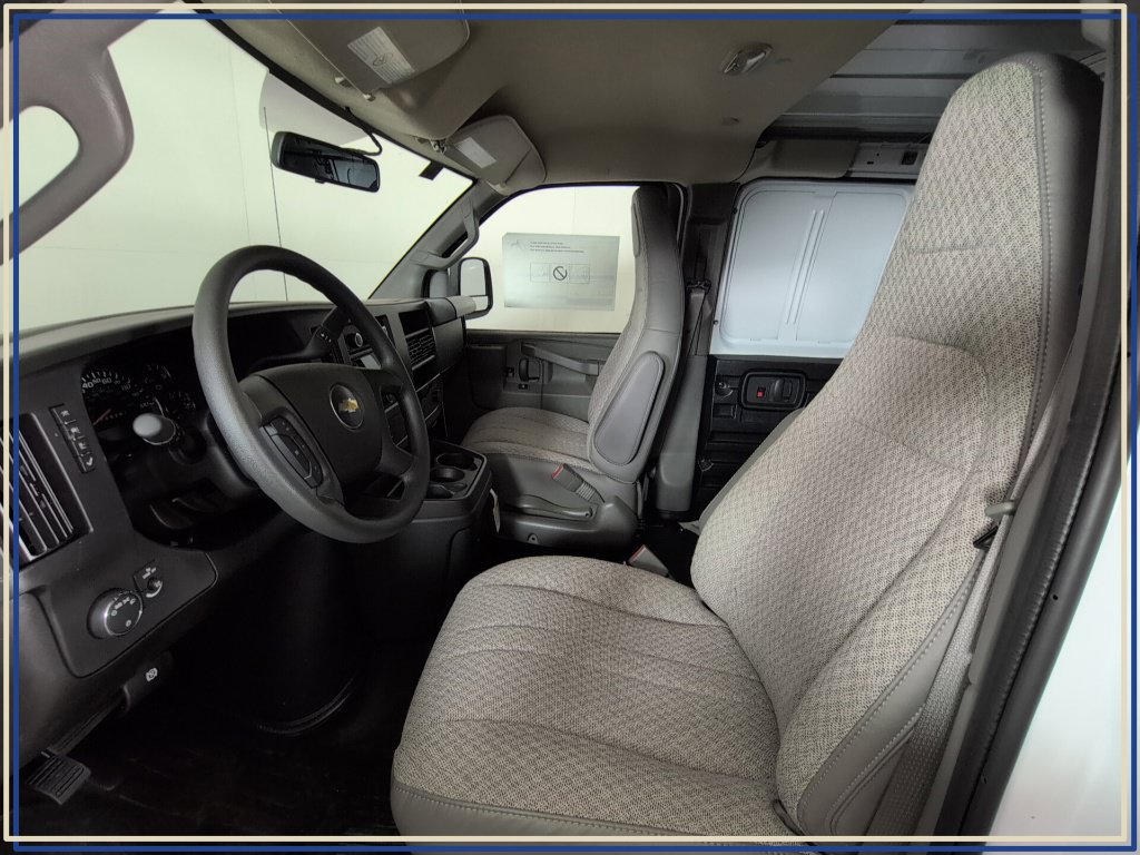 2026 Chevrolet Express Cargo Work Van - Photo 10