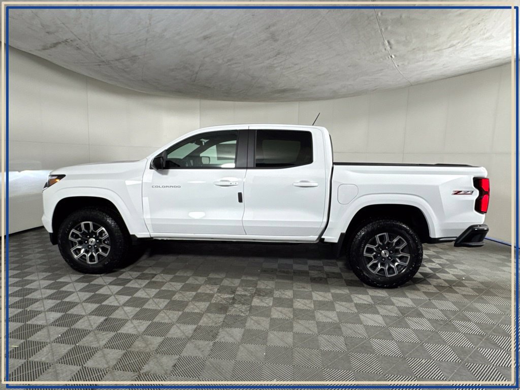 2026 Chevrolet Colorado Z71 - Photo 11