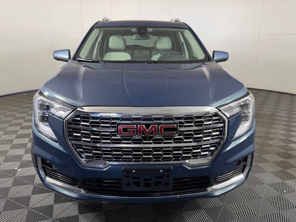 Used 2024 GMC Terrain Denali SUV