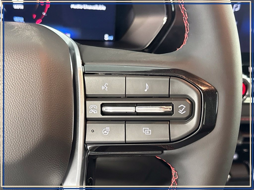 2026 Chevrolet Colorado Z71 - Photo 15
