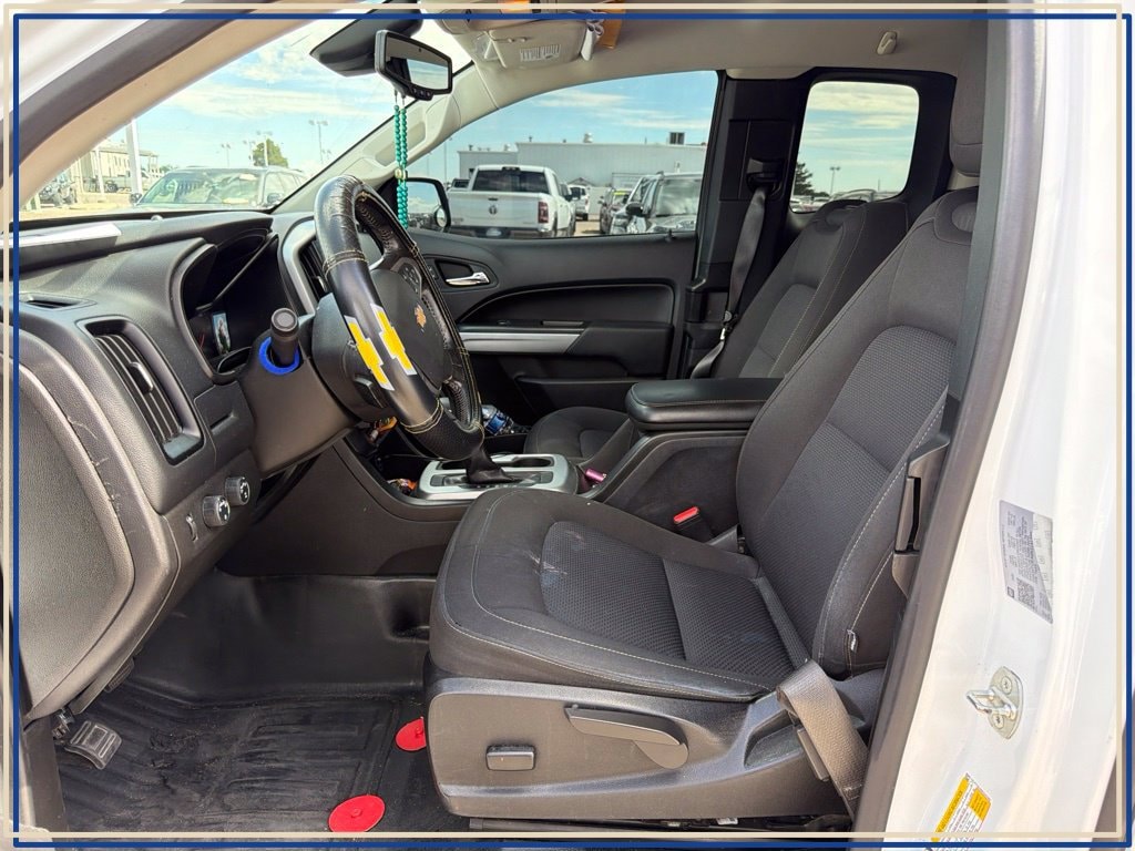 Used 2022 Chevrolet Colorado 4WD LT Truck