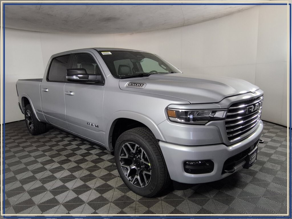 New 2026 Ram 1500 LARAMIE CREW CAB 4X4 6'4 BOX Pickup