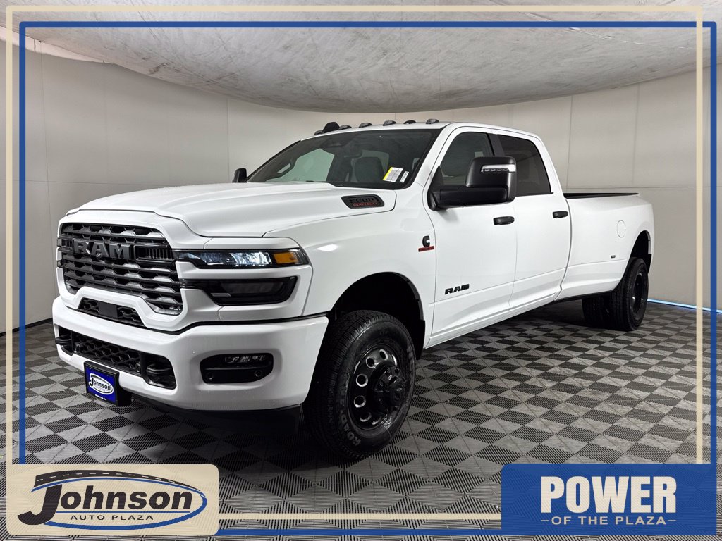 2027 Ram 3500 BIG HORN CREW CAB 4X4 8' BOX Pickup