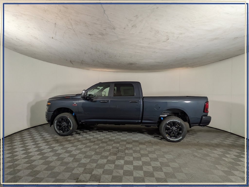 New 2027 Ram 2500 BIG HORN CREW CAB 4X4 6'4 BOX Pickup