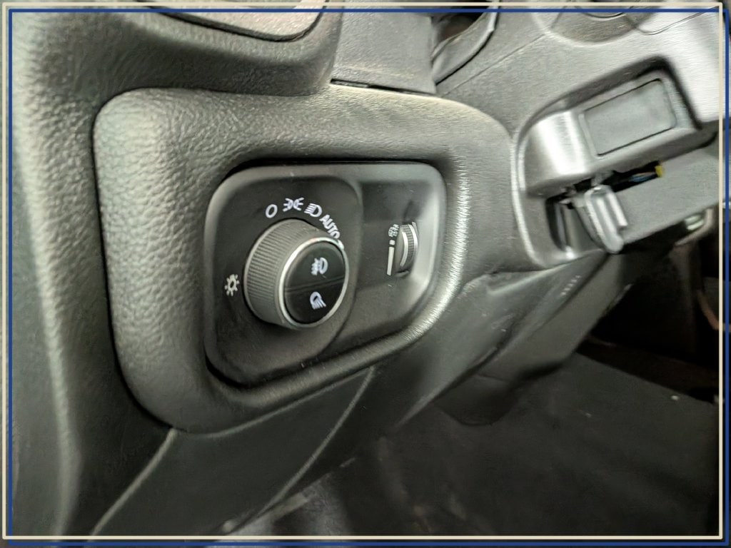 2026 RAM 2500 Tradesman/Black Express - Photo 16