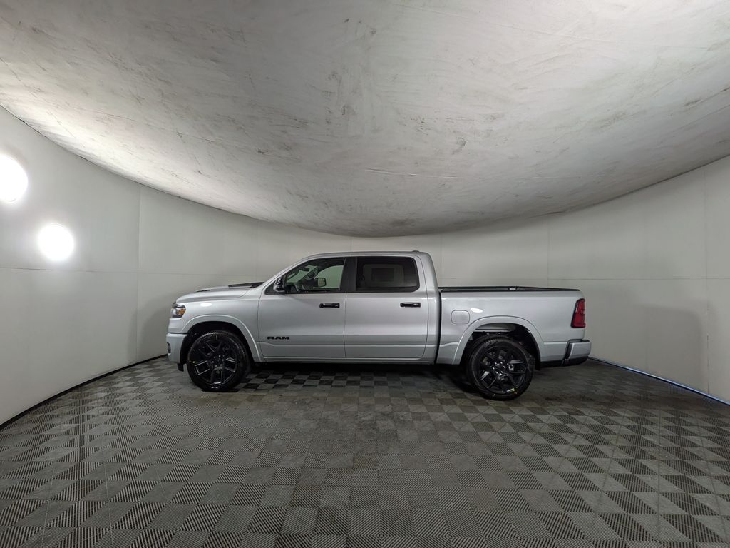 New 2026 Ram 1500 LARAMIE CREW CAB 4X4 5'7 BOX Pickup