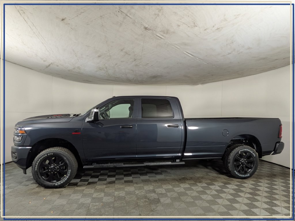 2026 RAM 2500 Tradesman/Black Express - Photo 3