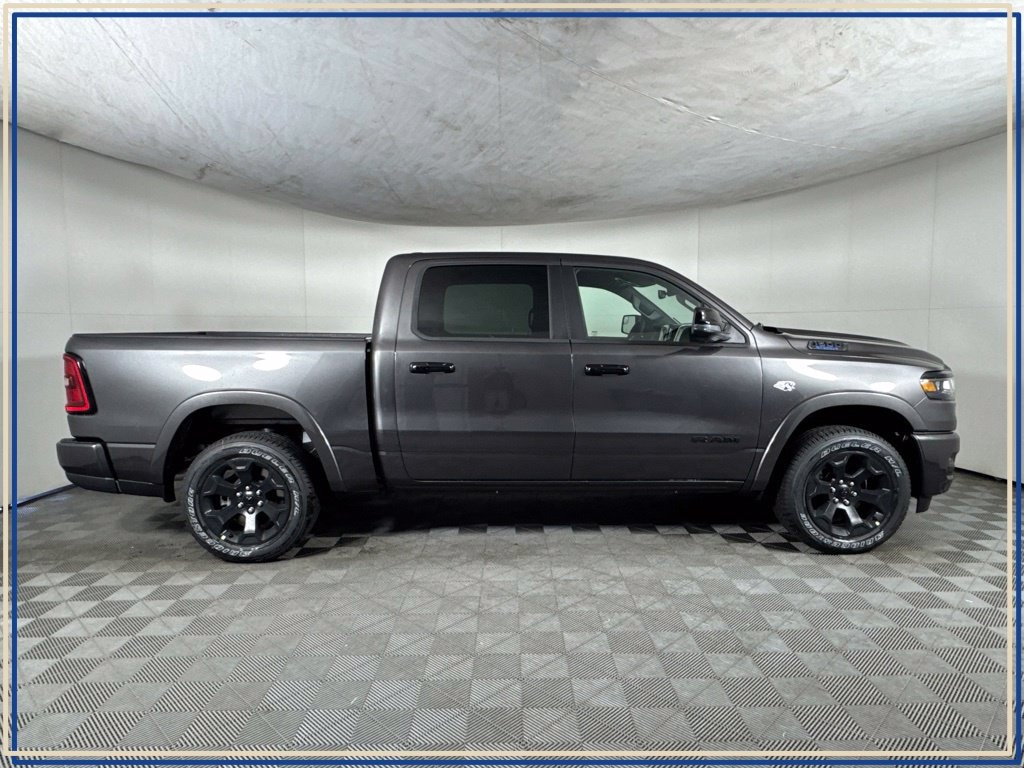 New 2026 Ram 1500 BIG HORN CREW CAB 4X4 5'7 BOX Pickup