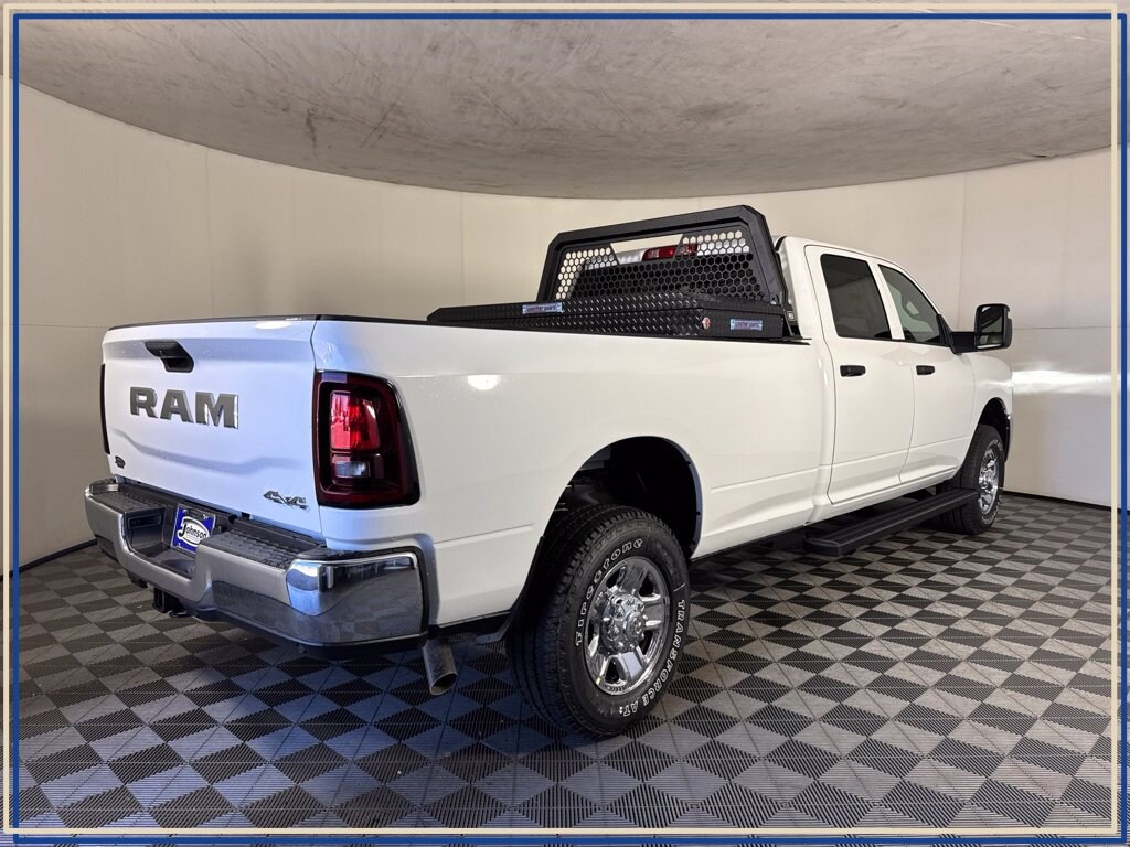 New 2026 Ram 2500 TRADESMAN CREW CAB 4X4 8' BOX Pickup