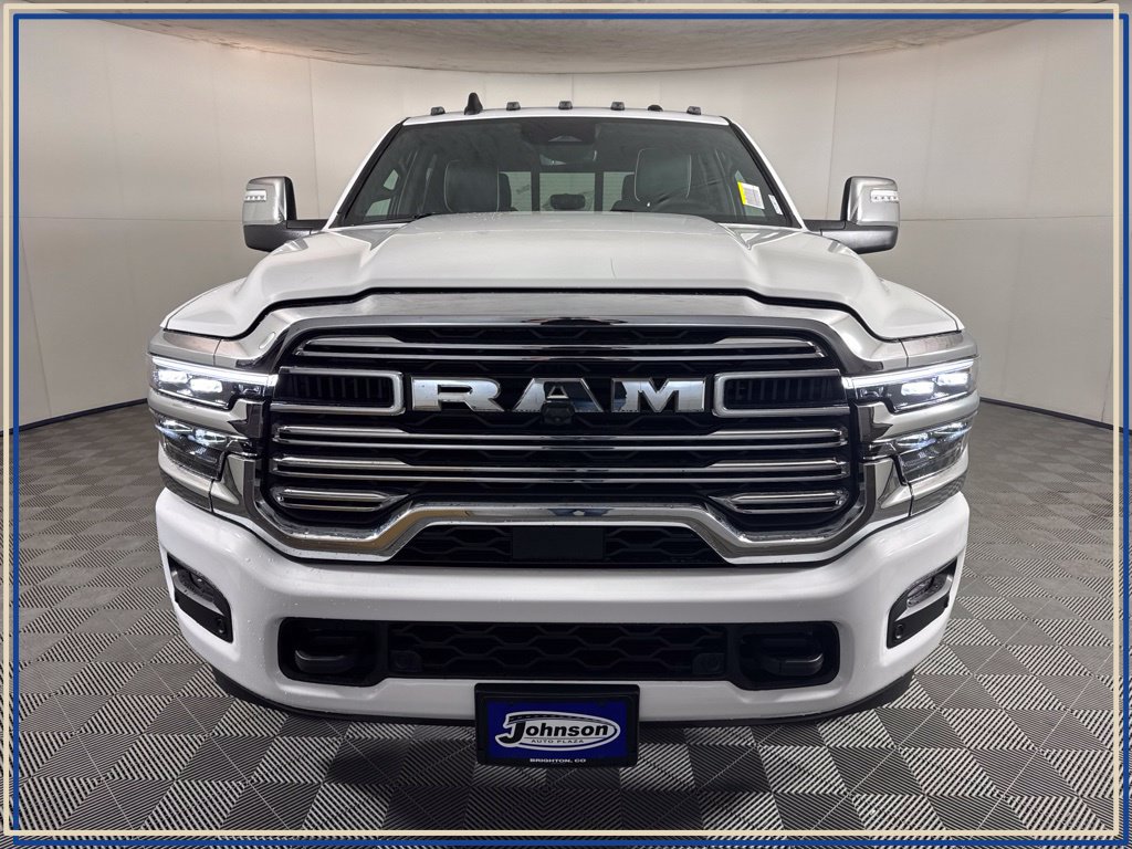 New 2027 Ram 3500 LARAMIE CREW CAB 4X4 8' BOX Pickup
