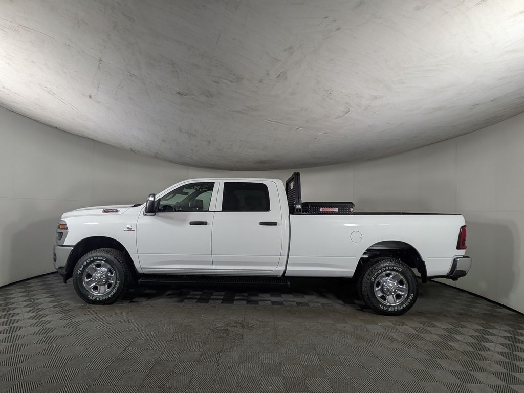 New 2026 Ram 2500 TRADESMAN CREW CAB 4X4 8' BOX Pickup