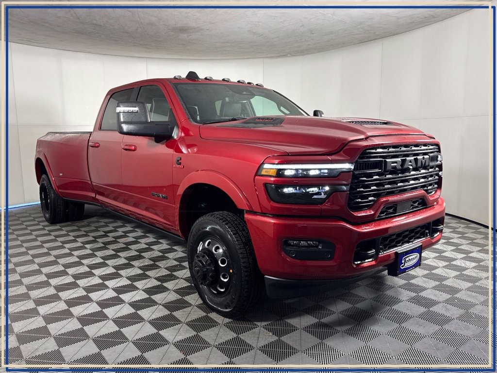 New 2027 Ram 3500 LIMITED CREW CAB 4X4 8' BOX Pickup