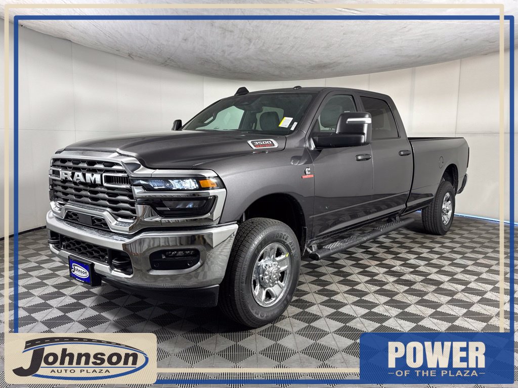 2027 Ram 3500 TRADESMAN CREW CAB 4X4 8' BOX Pickup