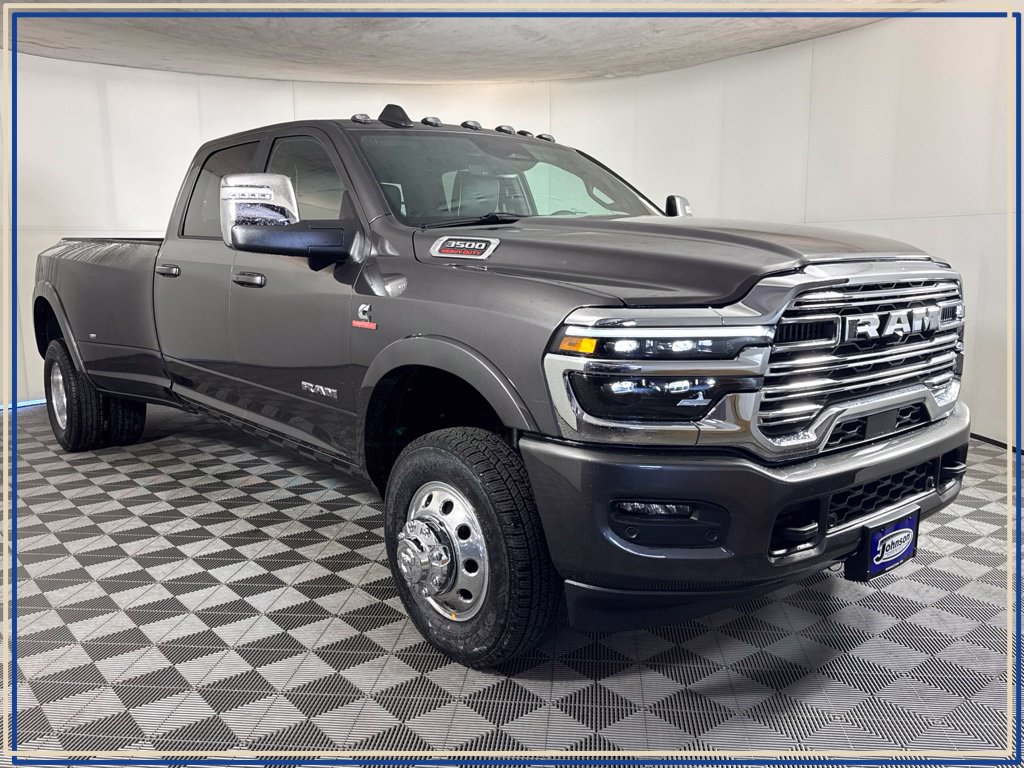New 2027 Ram 3500 LARAMIE CREW CAB 4X4 8' BOX Pickup