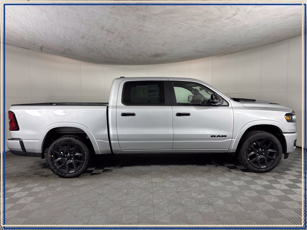 New 2026 Ram 1500 LARAMIE CREW CAB 4X4 5'7 BOX Pickup