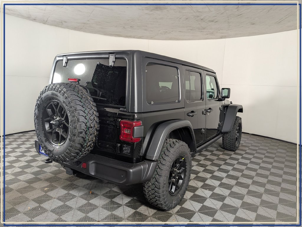 2026 Jeep Wrangler 4-Door Willys - Photo 7