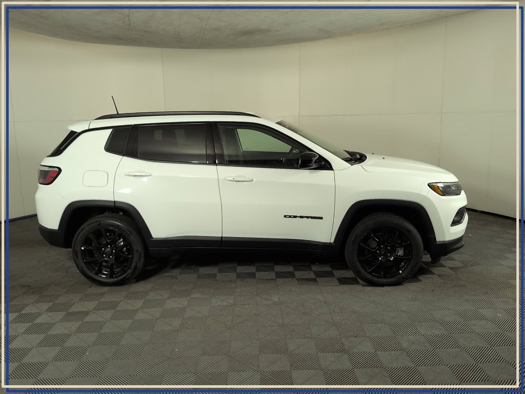 New 2026 Jeep Compass LATITUDE ALTITUDE 4X4 Sport Utility