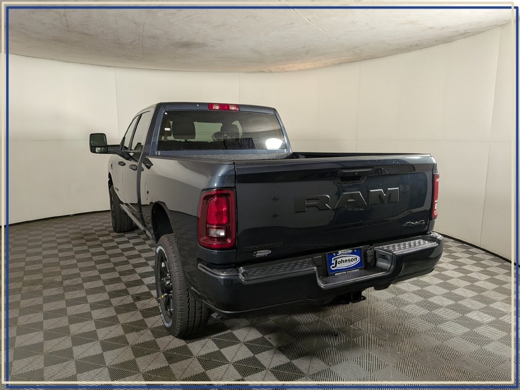 New 2027 Ram 2500 BIG HORN CREW CAB 4X4 6'4 BOX Pickup