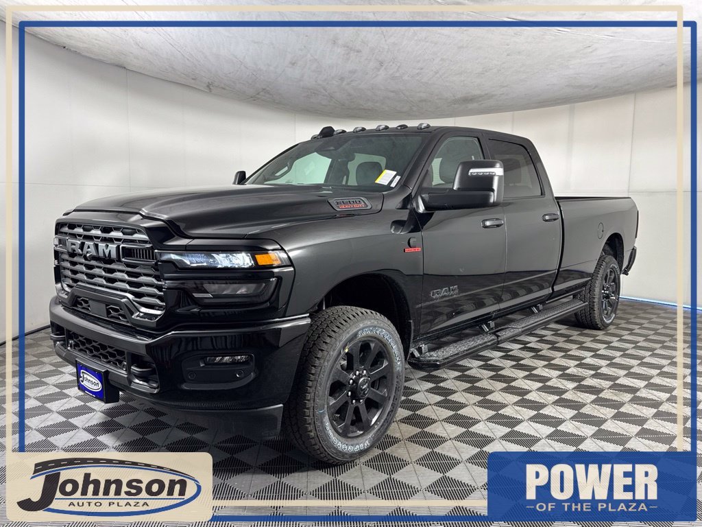 2027 Ram 3500 BIG HORN CREW CAB 4X4 8' BOX Pickup