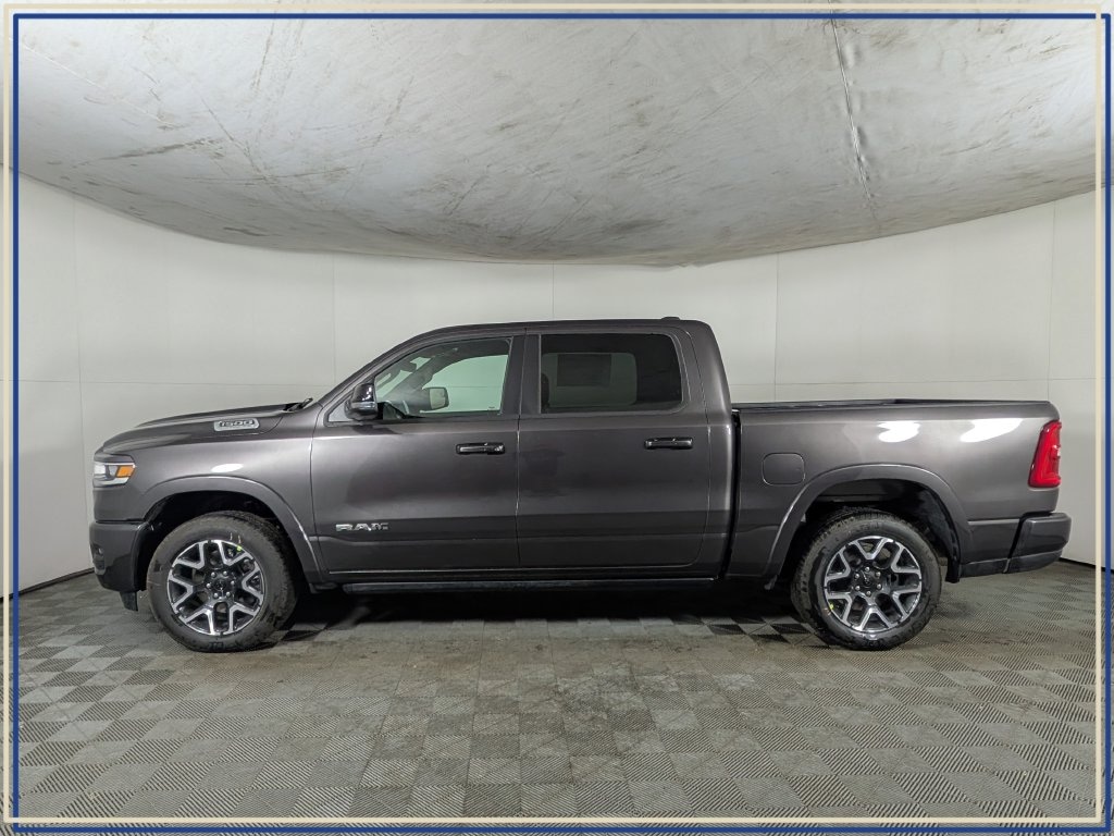 New 2026 Ram 1500 LARAMIE CREW CAB 4X4 5'7 BOX Pickup