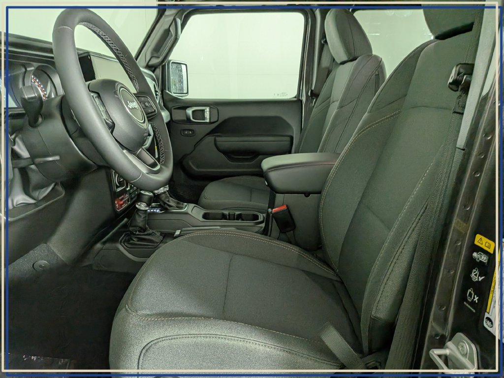 2026 Jeep Wrangler 4-Door Willys - Photo 15