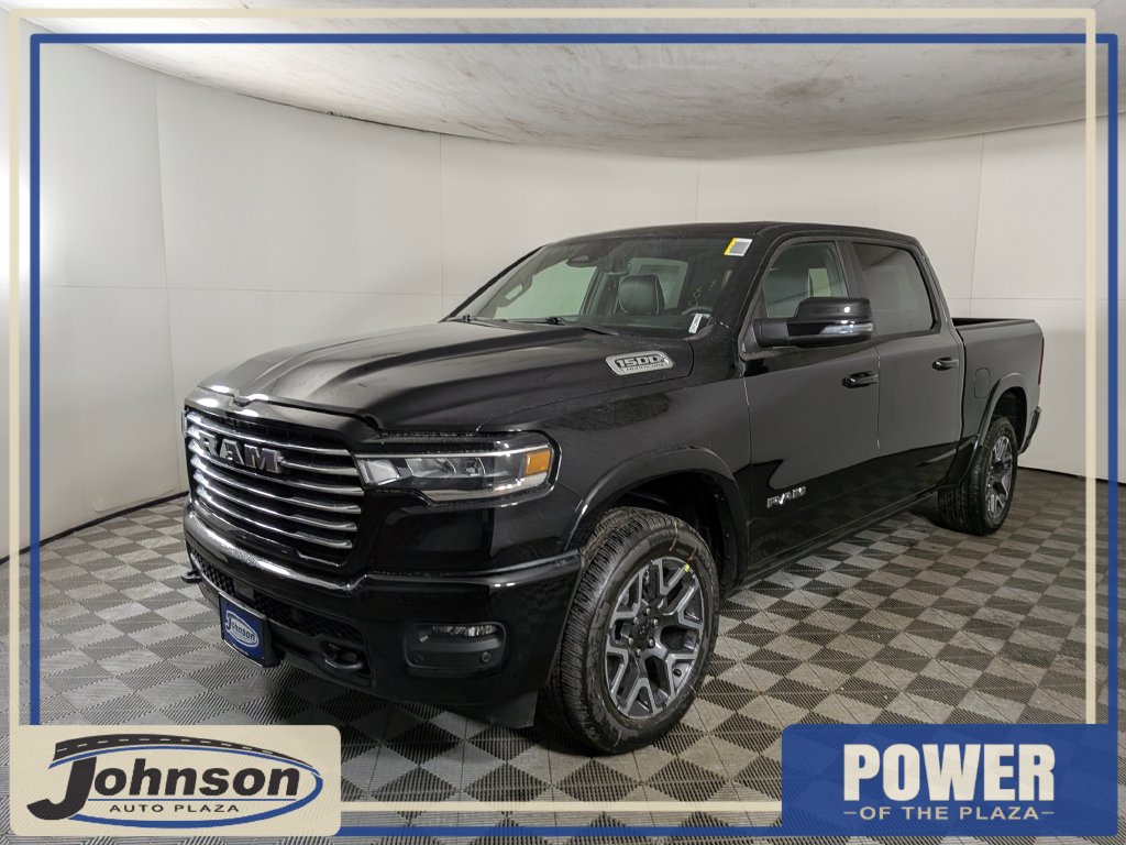 2026 Ram 1500 LARAMIE CREW CAB 4X4 5'7 BOX Pickup