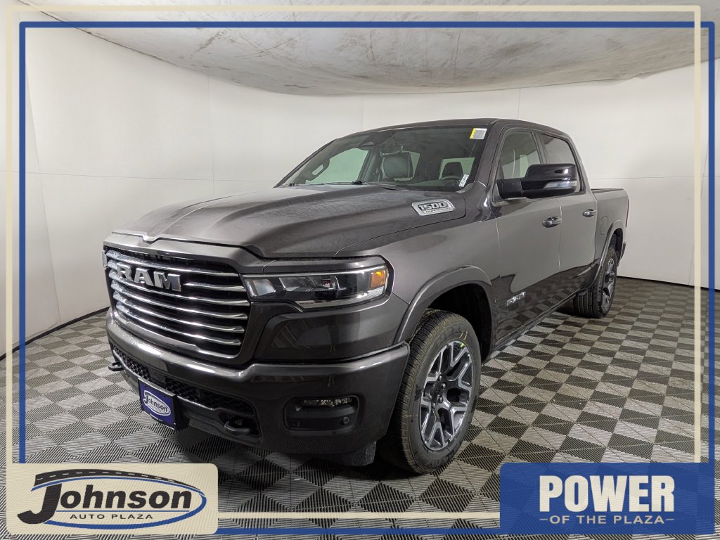2026 Ram 1500 LARAMIE CREW CAB 4X4 5'7 BOX Pickup