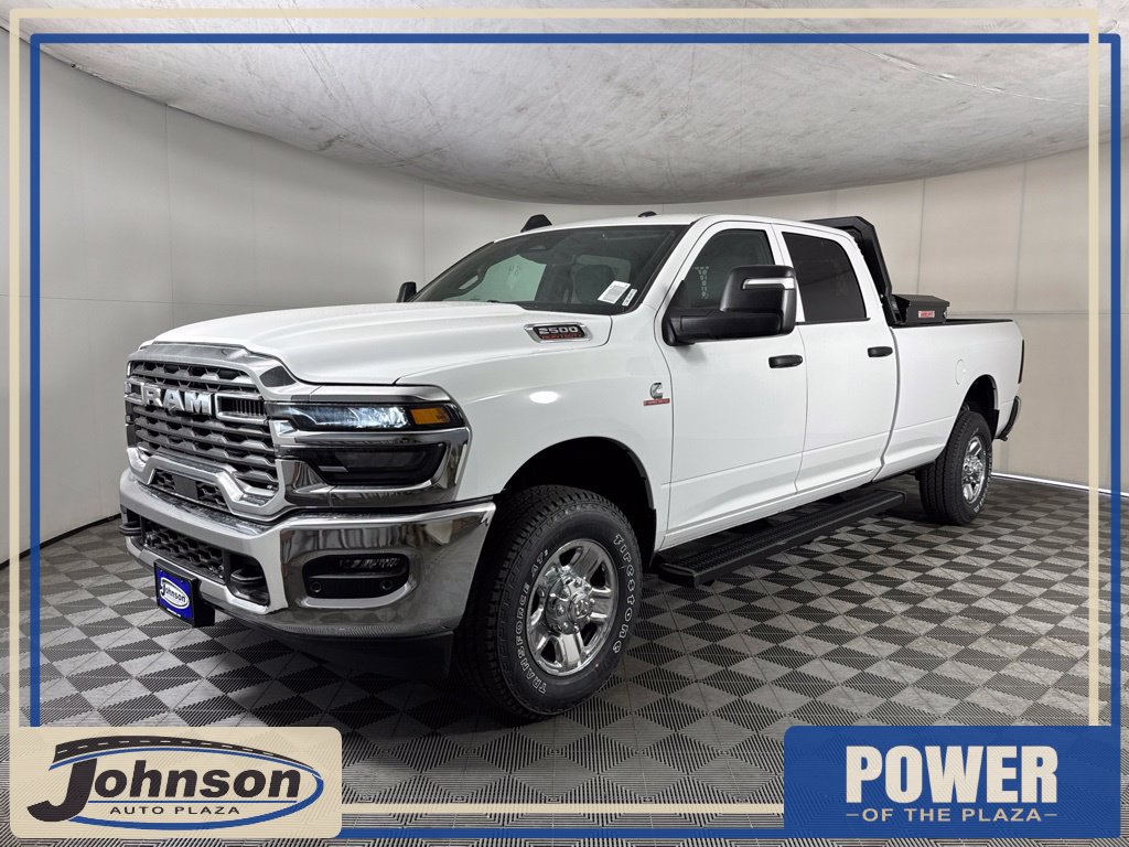 2026 Ram 2500 TRADESMAN CREW CAB 4X4 8' BOX Pickup