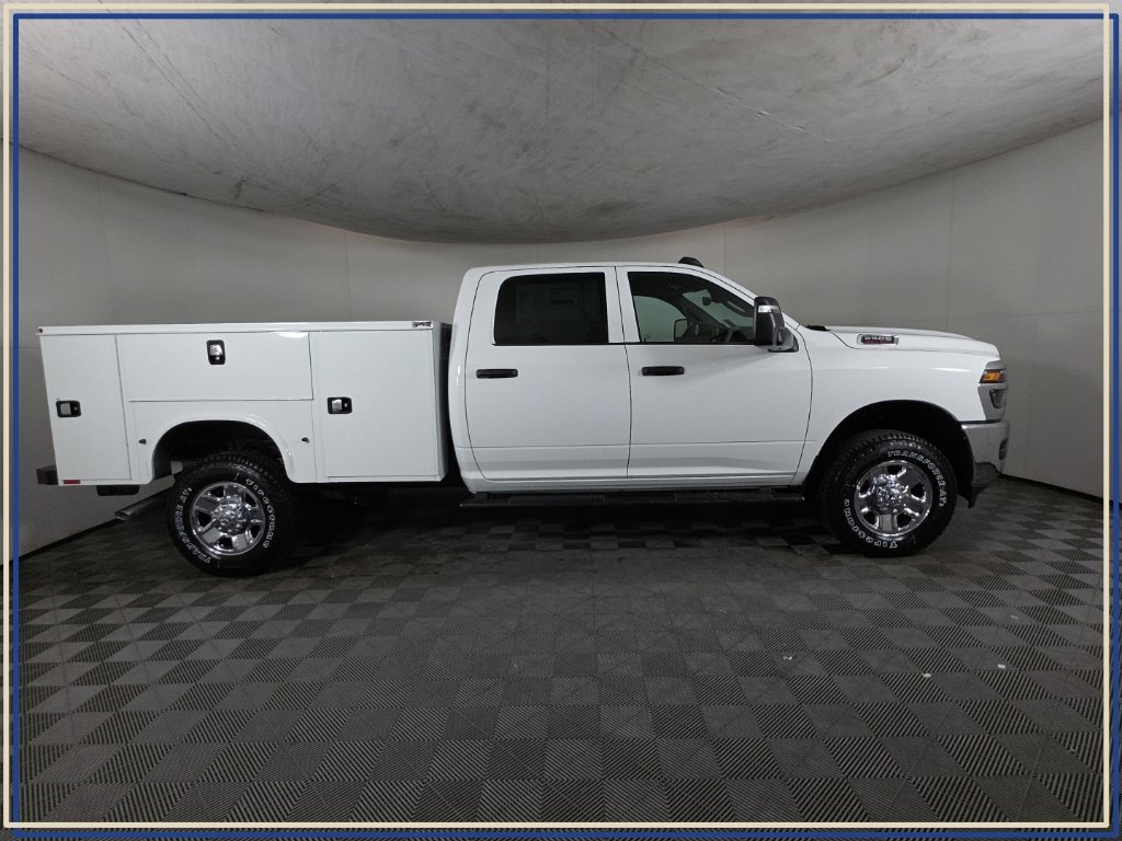 New 2026 Ram 2500 TRADESMAN CREW CAB 4X4 8' BOX Pickup