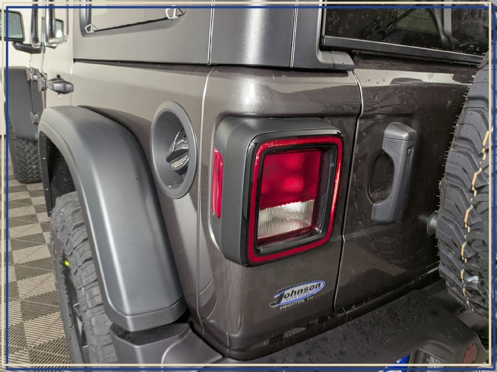 2026 Jeep Wrangler 4-Door Willys - Photo 12