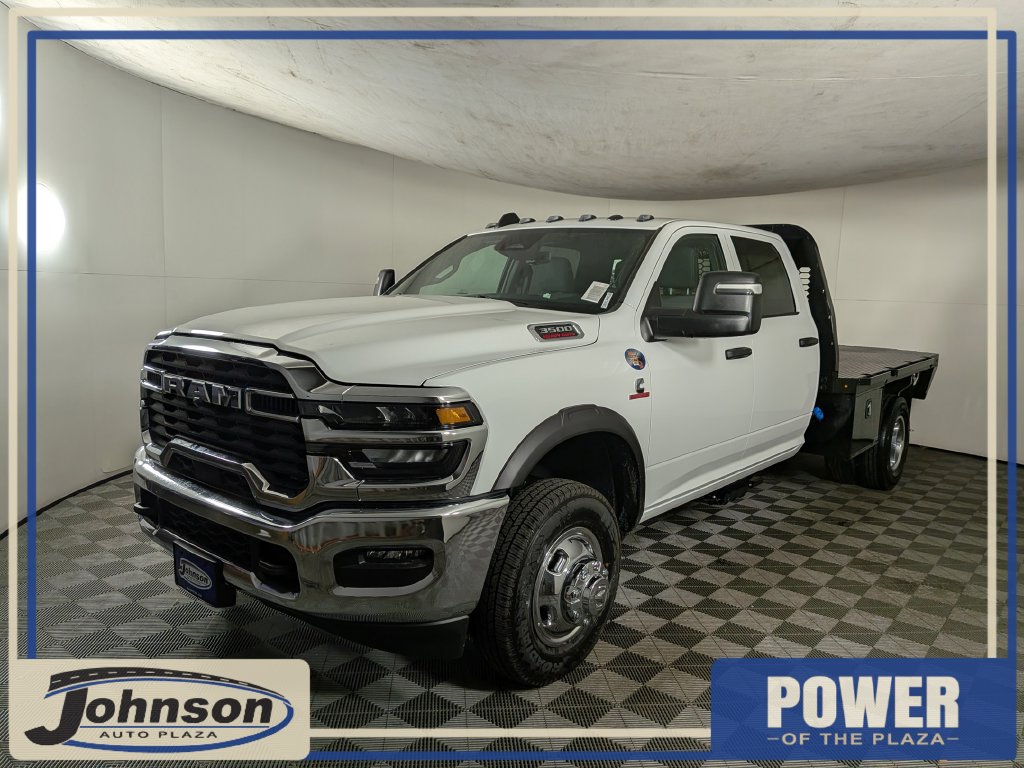 2026 Ram 3500 Chassis Cab TRADESMAN CREW   4X4 60' CA Pickup