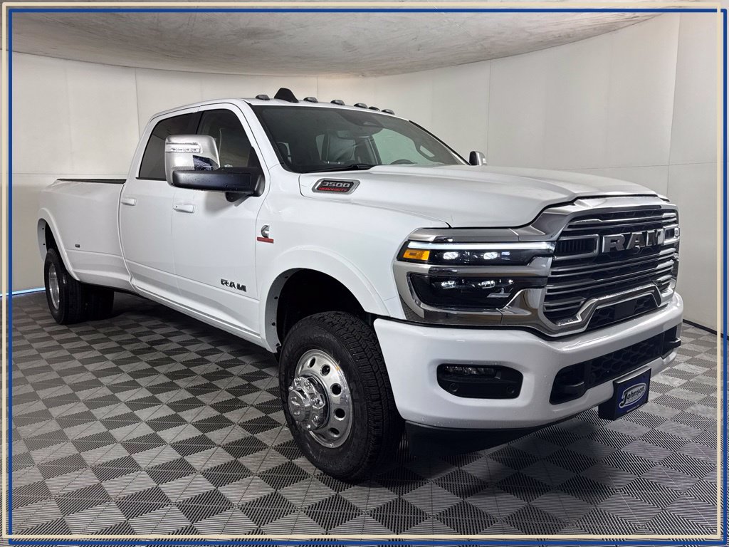 New 2027 Ram 3500 LARAMIE CREW CAB 4X4 8' BOX Pickup
