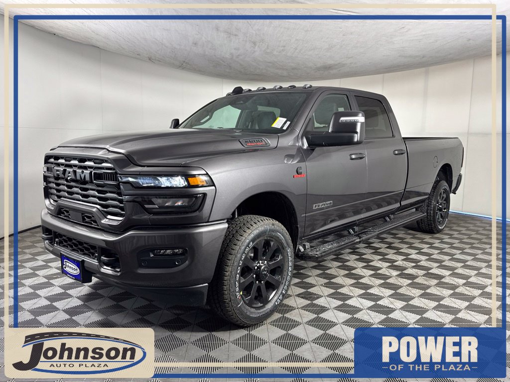 2027 Ram 3500 BIG HORN CREW CAB 4X4 8' BOX Pickup
