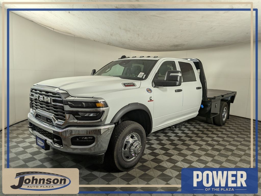 New 2026 Ram 3500 Chassis Cab TRADESMAN CREW 4X4 60' CA Pickup