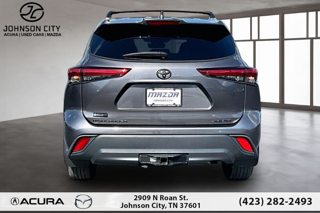 Used 2021 Toyota Highlander XLE SUV