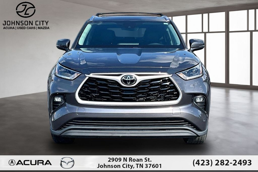 Used 2021 Toyota Highlander XLE SUV