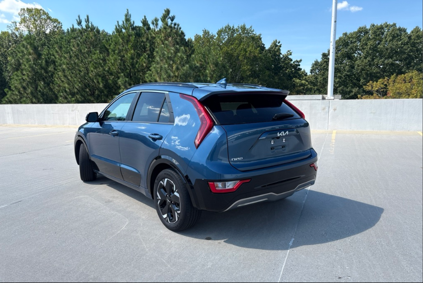 Used 2024 Kia Niro EV Wind SUV