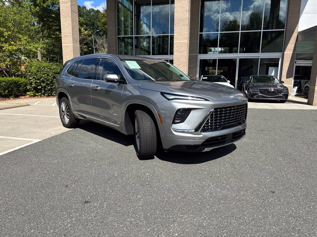 Used 2026 Buick Enclave Avenir SUV