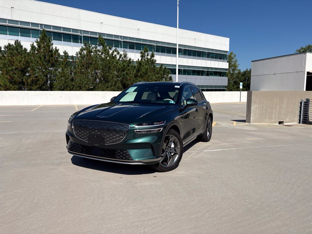 2024 Genesis Electrified GV70