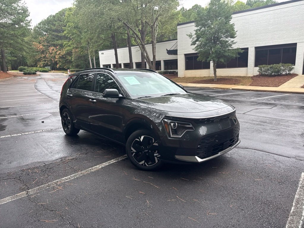 Used 2024 Kia Niro EV Wind SUV
