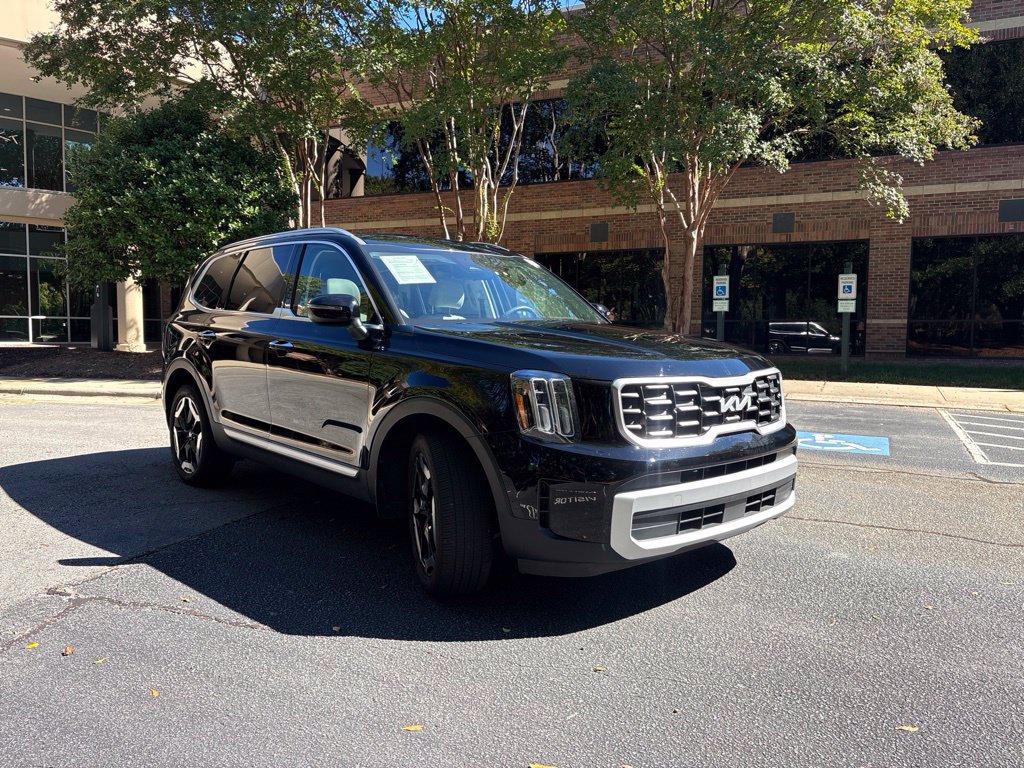 Used 2024 Kia Telluride S SUV