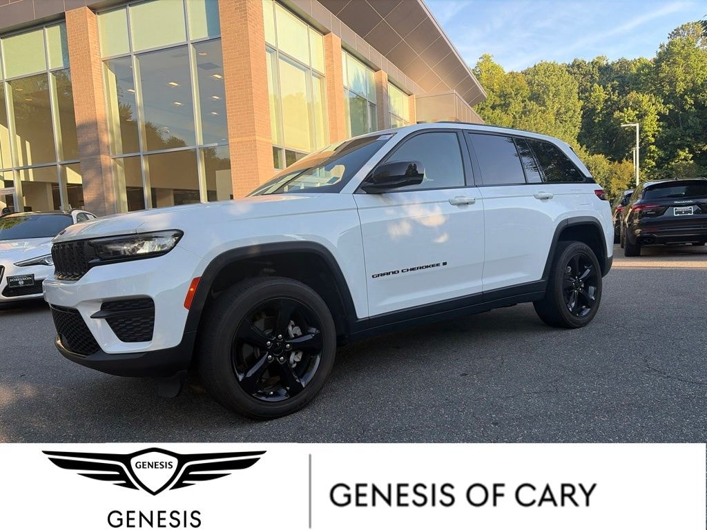Used 2023 Jeep Grand Cherokee Altitude X SUV