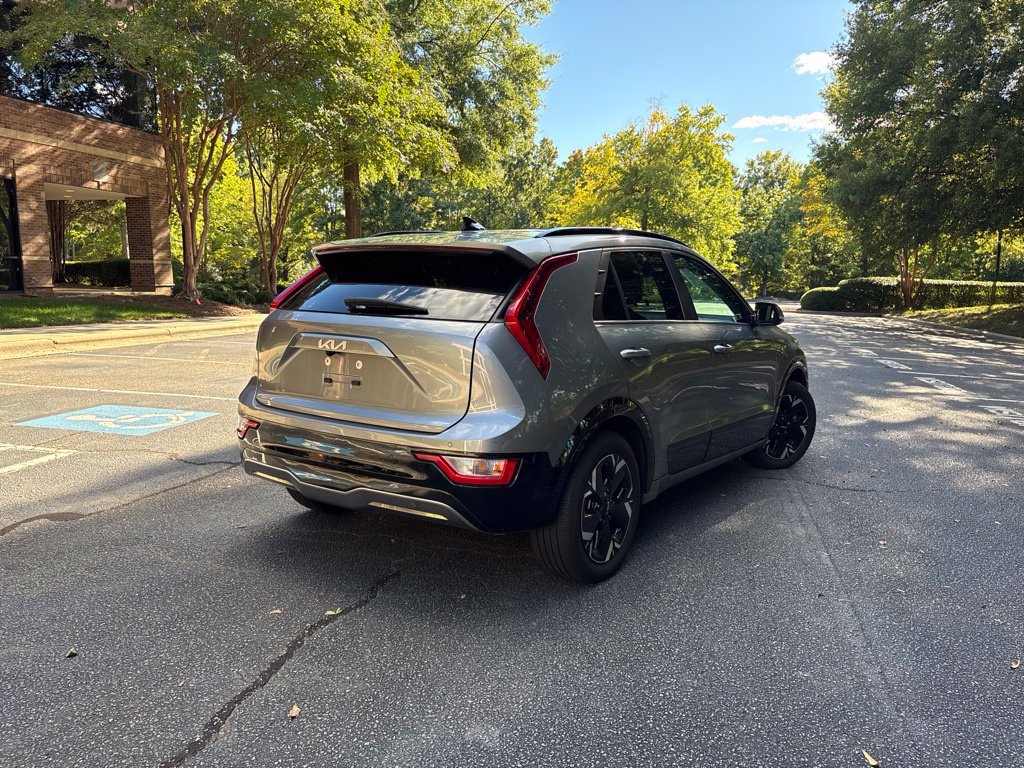 Used 2025 Kia Niro EV Wind SUV