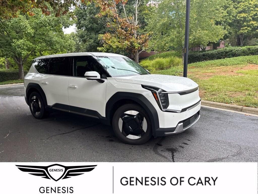 Used 2024 Kia EV9 Light Long Range SUV