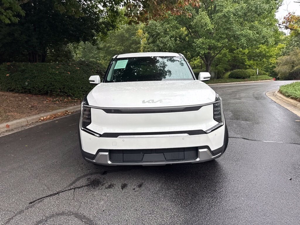 Used 2024 Kia EV9 Light Long Range SUV