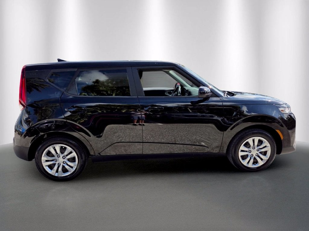 Used 2021 Kia Soul LX with VIN KNDJ23AU7M7139668 for sale in Stuart, FL
