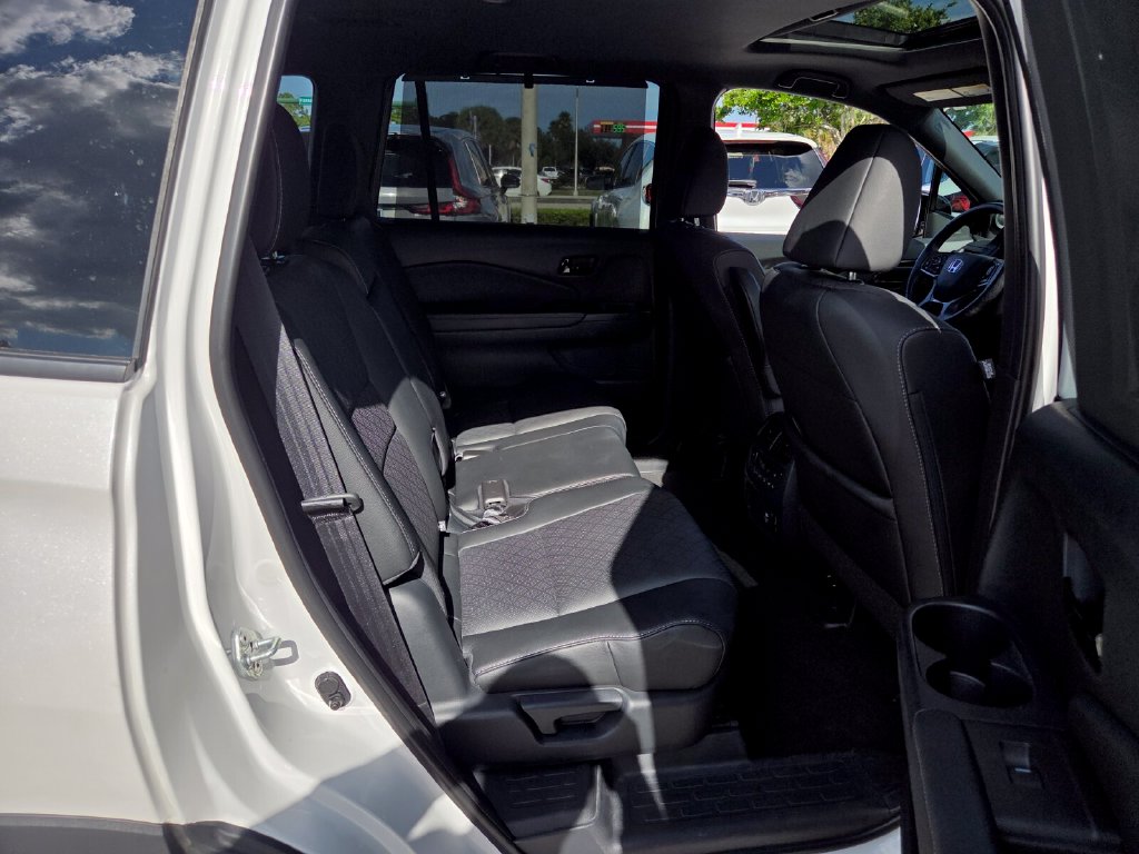 2023 Honda Passport Elite - Photo 16